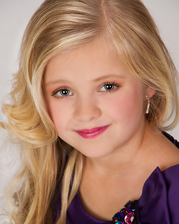 Amis_Amber_0374b_8x10_Ad